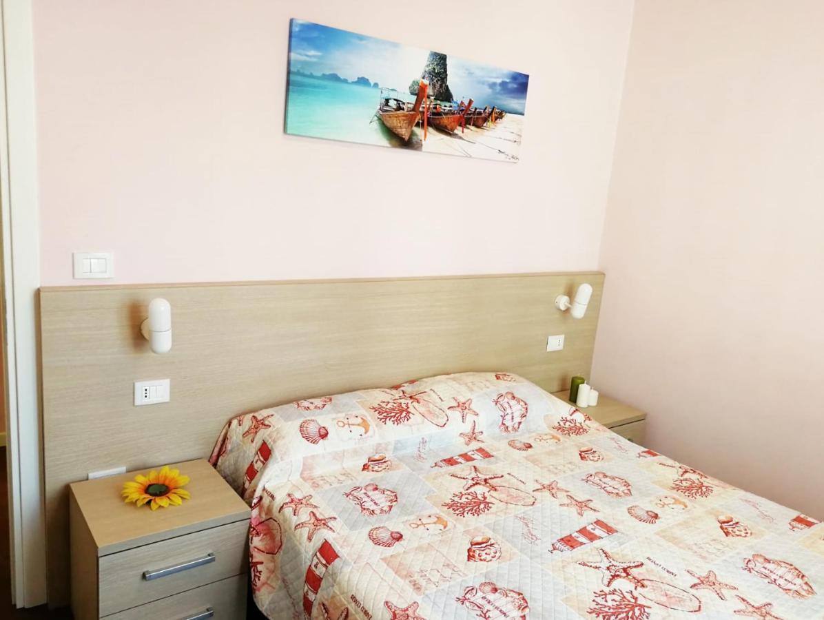 Margherita Rimini - Appartamenti Al Mare Exterior foto